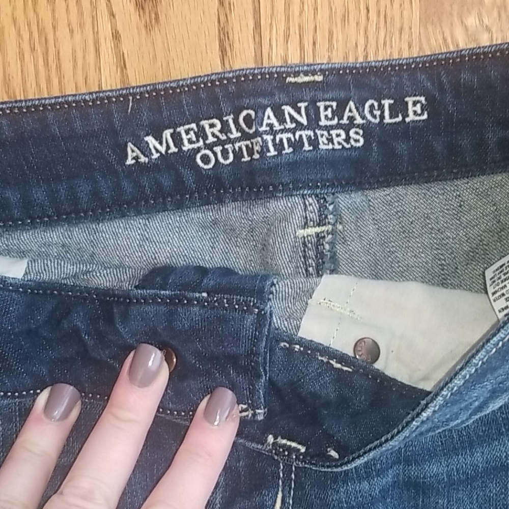 American Eagle denim cut off shorts 10 - Picture 3 of 4
